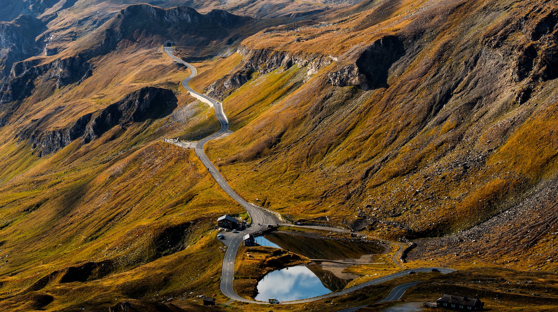 road in the middle of a mountain